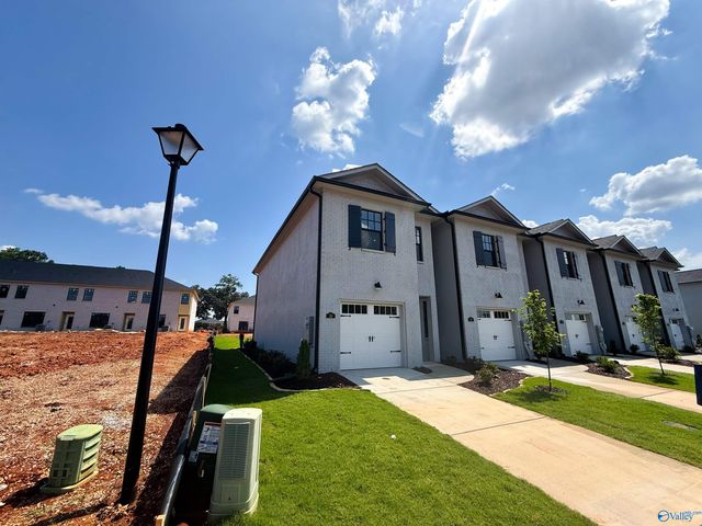 18 Whispering Oaks, Huntsville, AL 35824
