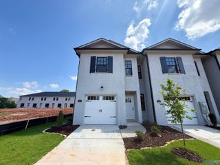 18 Whispering Oaks, Huntsville, AL 35824