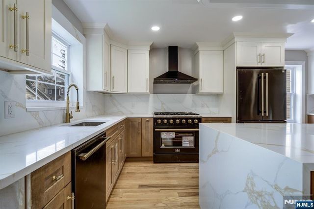 42 2nd Street, Dumont, NJ 07628