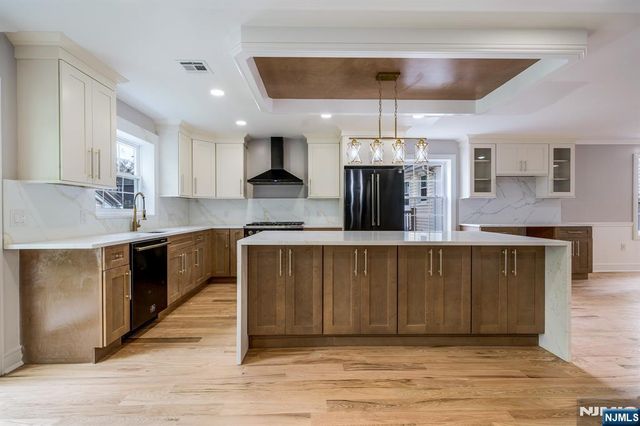 42 2nd Street, Dumont, NJ 07628