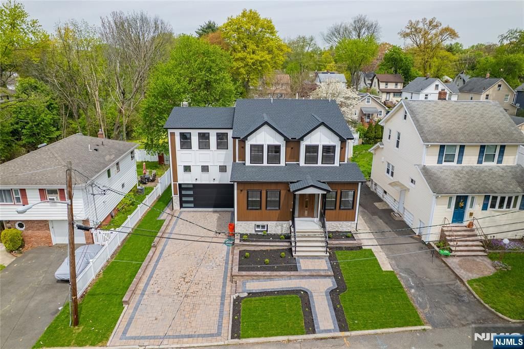 42 2nd Street, Dumont, NJ 07628