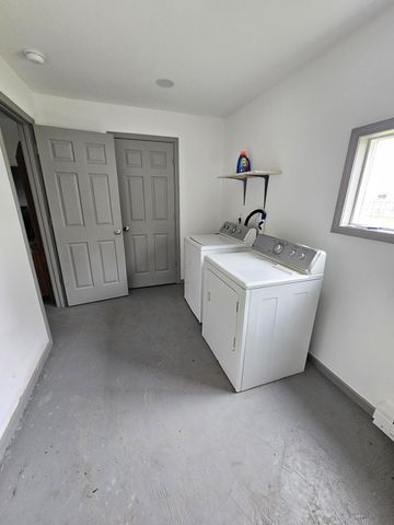 74 W Grand Street, Piersnvlg-piersn Twp, MI 49339