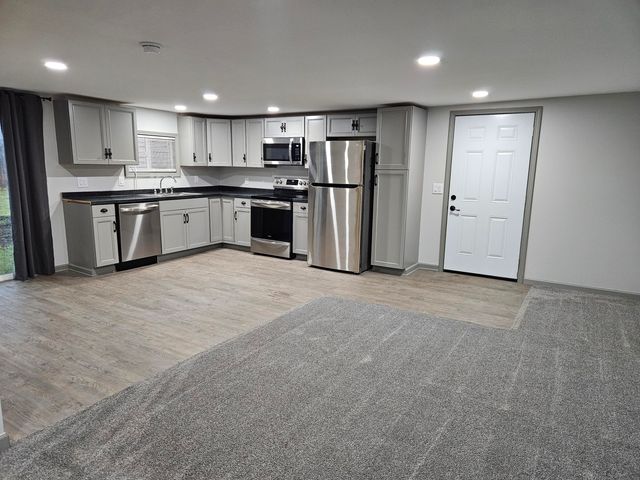 74 W Grand Street, Piersnvlg-piersn Twp, MI 49339