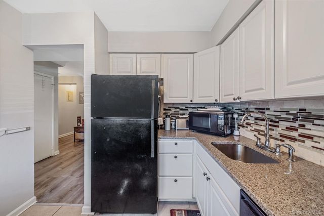 197 N Pointe Circle 197, Coram, NY 11727
