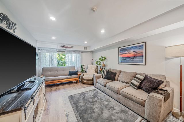 197 N Pointe Circle 197, Coram, NY 11727