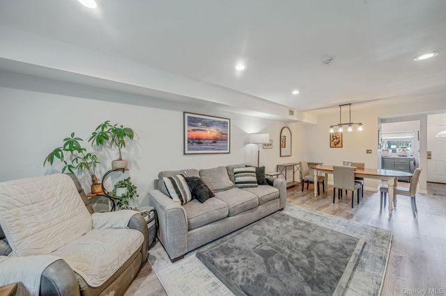 197 N Pointe Circle 197, Coram, NY 11727