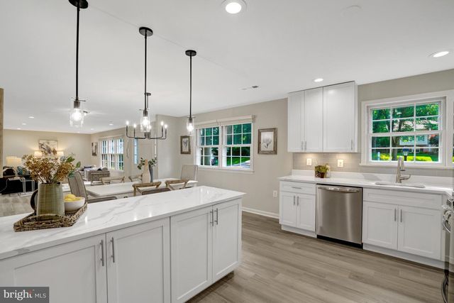 3820 WINTERSET DR, Annandale, VA 22003