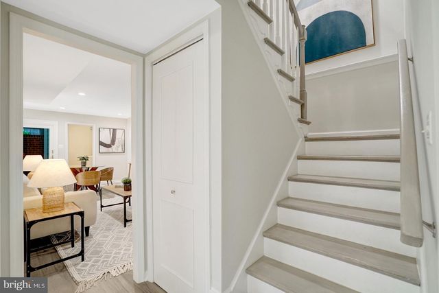 3820 WINTERSET DR, Annandale, VA 22003