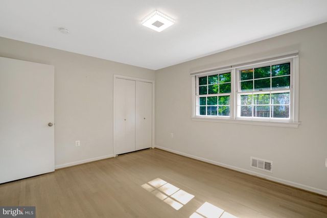 3820 WINTERSET DR, Annandale, VA 22003