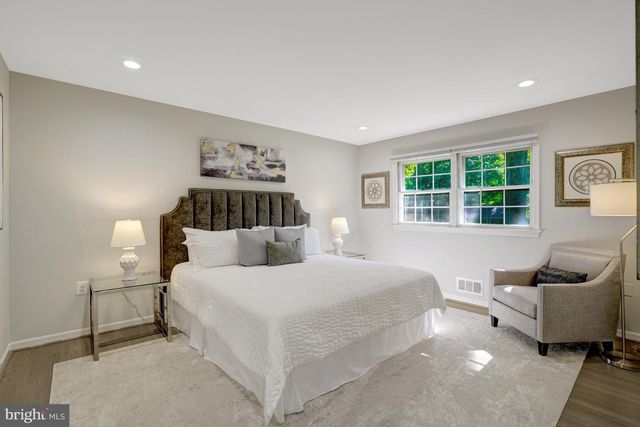 3820 WINTERSET DR, Annandale, VA 22003