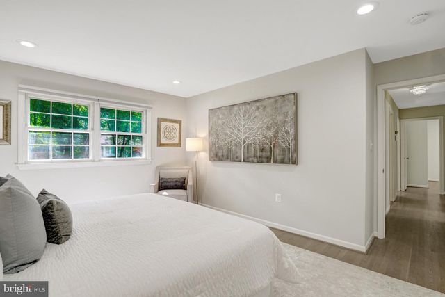 3820 WINTERSET DR, Annandale, VA 22003