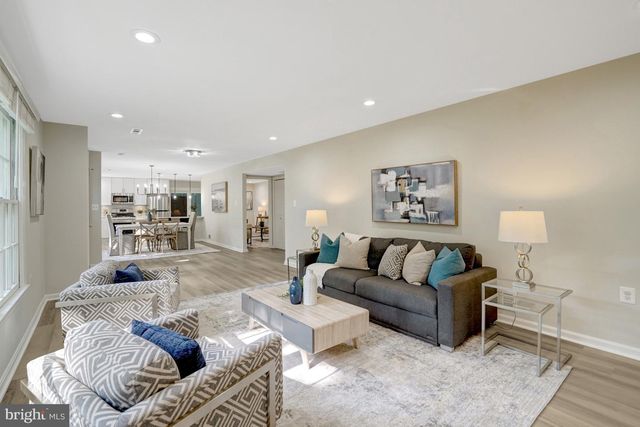 3820 WINTERSET DR, Annandale, VA 22003