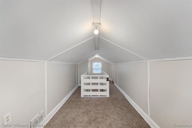 19163 Kenosha Street, Harper Woods, MI 48225