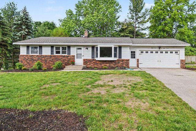8137 Hearthway Avenue, Jenison, MI 49428