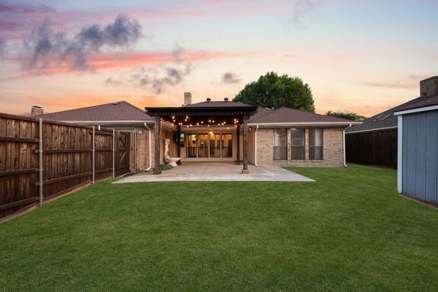 2429 Golden Oaks Drive, Garland, TX 75044