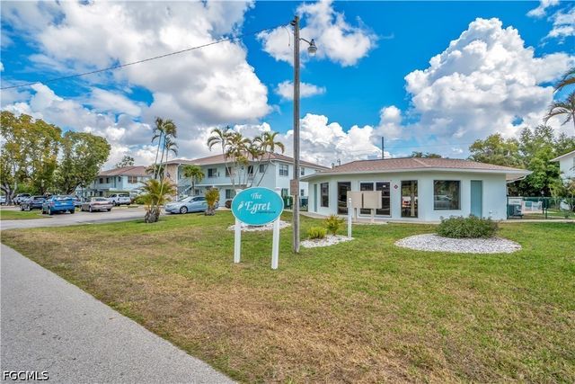 203 SE 15th PL 214, Cape Coral, FL 33990