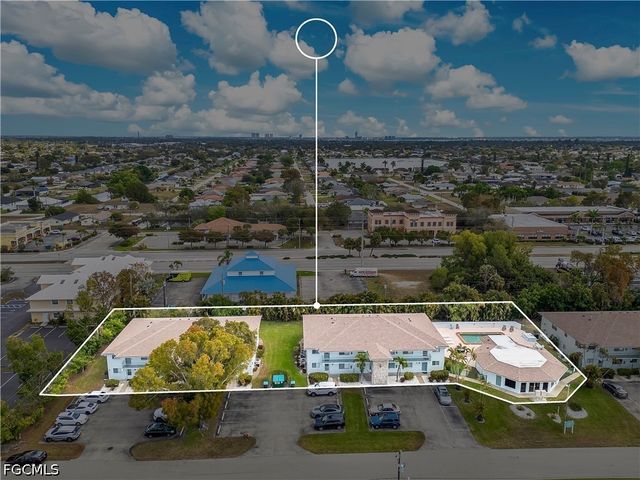 203 SE 15th PL 214, Cape Coral, FL 33990