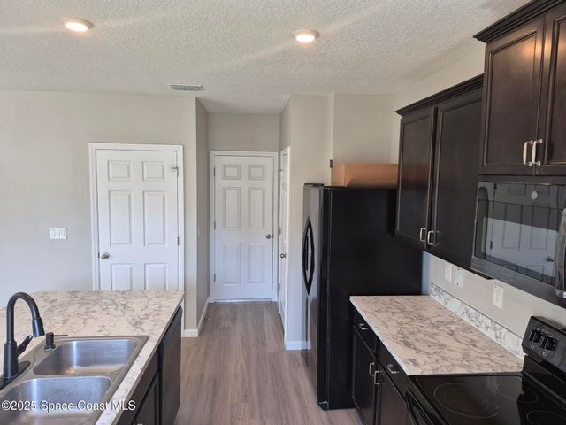 1115 Newton Circle, Rockledge, FL 32955