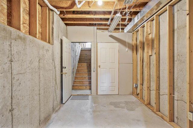 105 Weynand Road, Merrimac, WI 53561