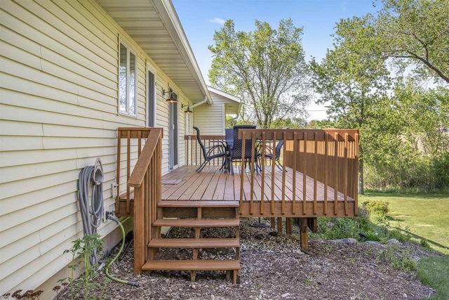 105 Weynand Road, Merrimac, WI 53561
