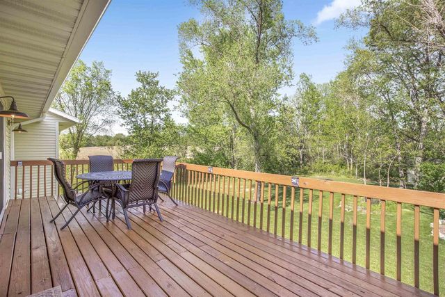 105 Weynand Road, Merrimac, WI 53561