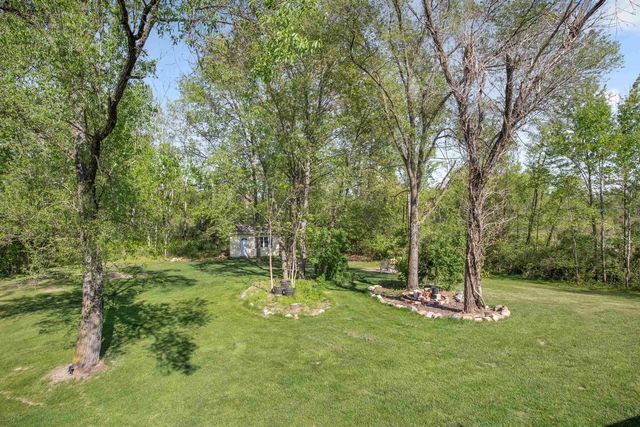 105 Weynand Road, Merrimac, WI 53561