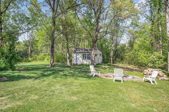 105 Weynand Road, Merrimac, WI 53561