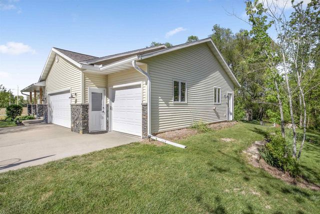 105 Weynand Road, Merrimac, WI 53561