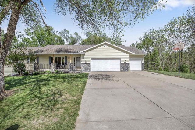 105 Weynand Road, Merrimac, WI 53561