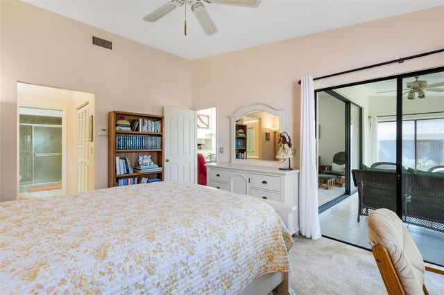 5531 HAMPSTEAD HEATH 44, Sarasota, FL 34235