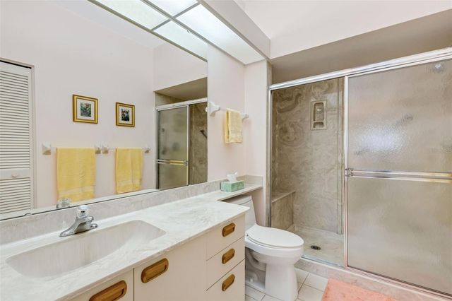 5531 HAMPSTEAD HEATH 44, Sarasota, FL 34235