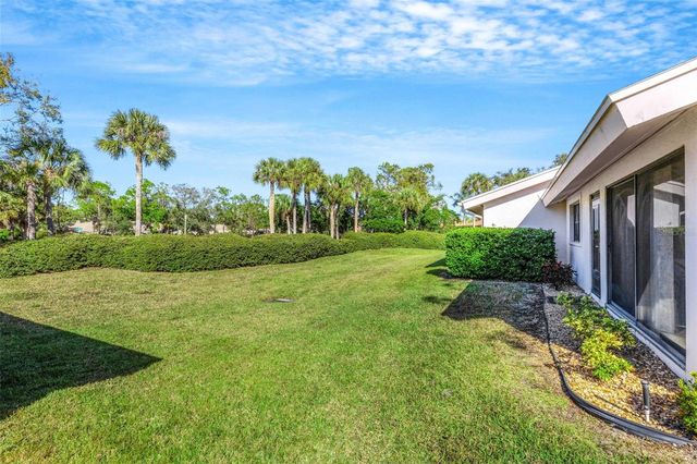 5531 HAMPSTEAD HEATH 44, Sarasota, FL 34235