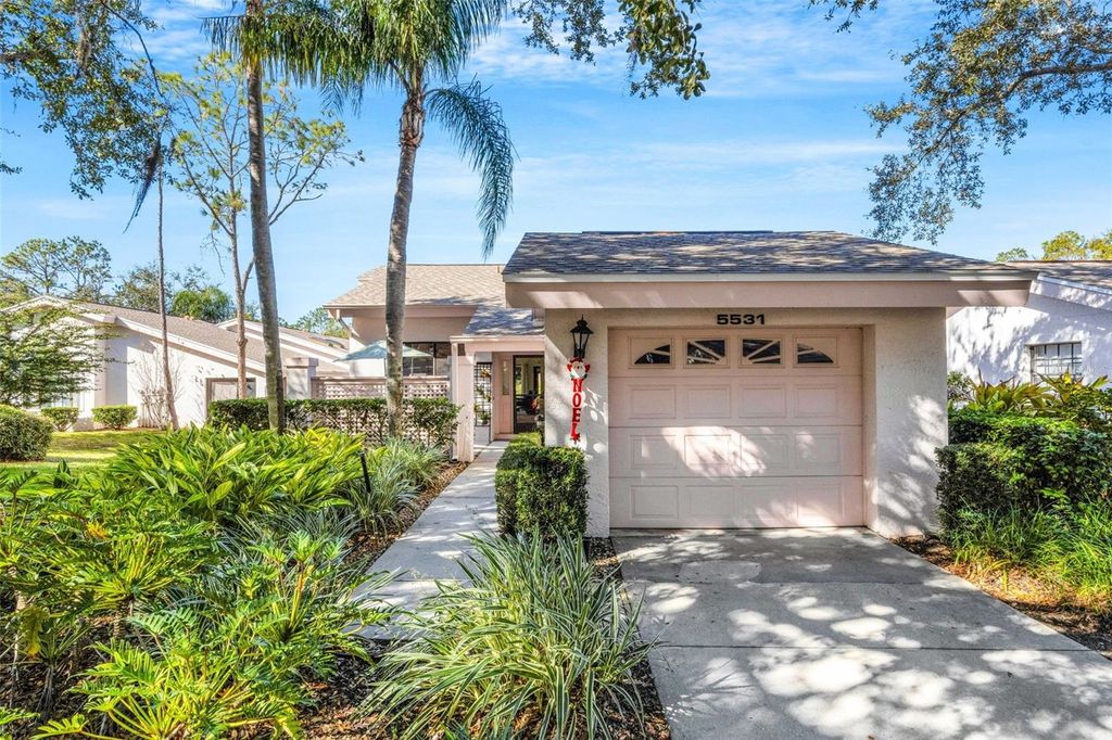 5531 HAMPSTEAD HEATH 44, Sarasota, FL 34235