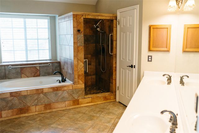 1010 Lone Buck PASS, Cedar Park, TX 78613