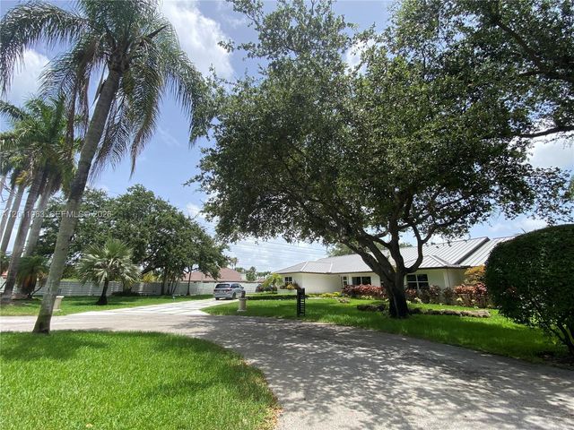 13255 SW 106th Ave, Miami, FL 33176
