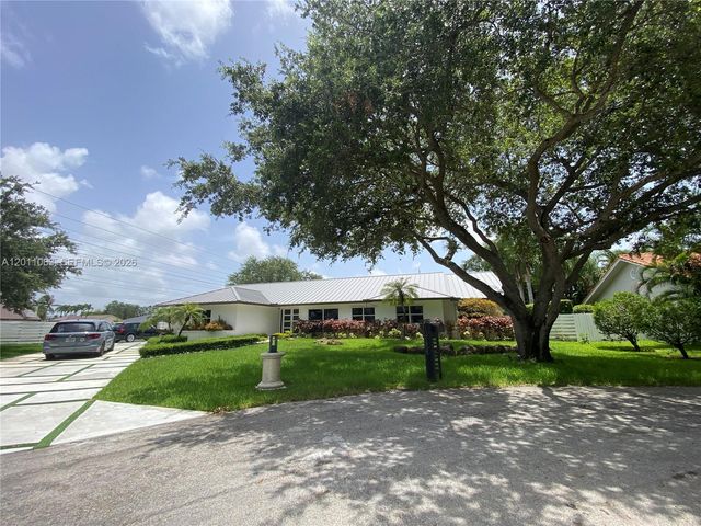 13255 SW 106th Ave, Miami, FL 33176