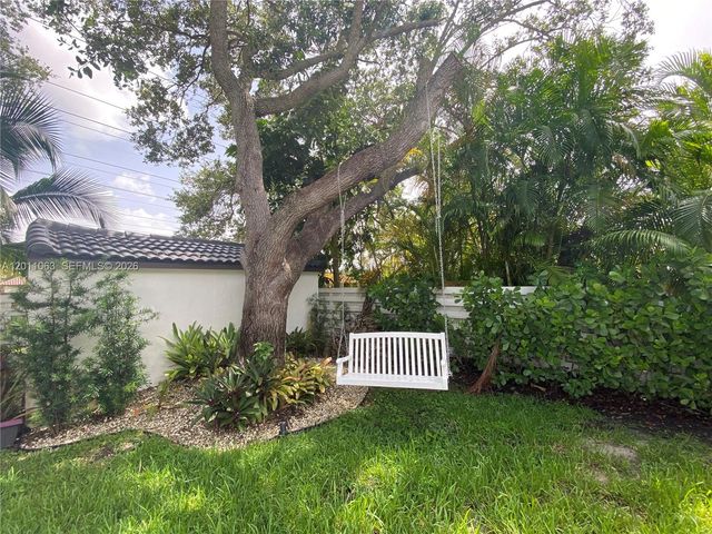 13255 SW 106th Ave, Miami, FL 33176