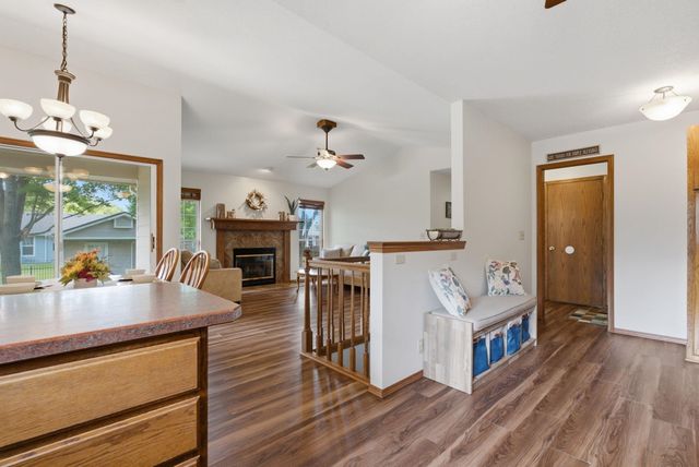 433 S Firefly Ct, Wichita, KS 67235