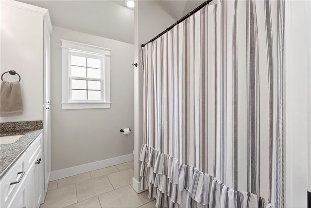 603 Woodplains Avenue, Tontitown, AR 72762