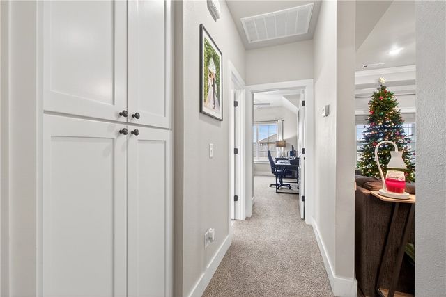 603 Woodplains Avenue, Tontitown, AR 72762