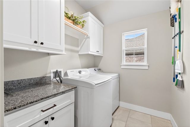 603 Woodplains Avenue, Tontitown, AR 72762