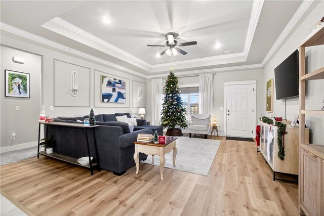 603 Woodplains Avenue, Tontitown, AR 72762