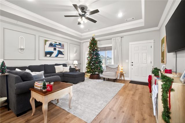 603 Woodplains Avenue, Tontitown, AR 72762