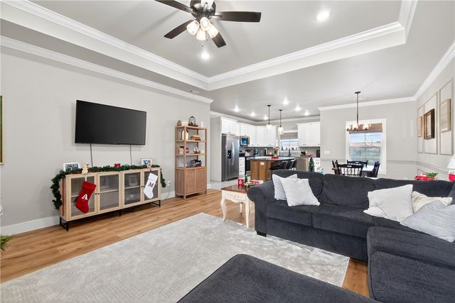 603 Woodplains Avenue, Tontitown, AR 72762