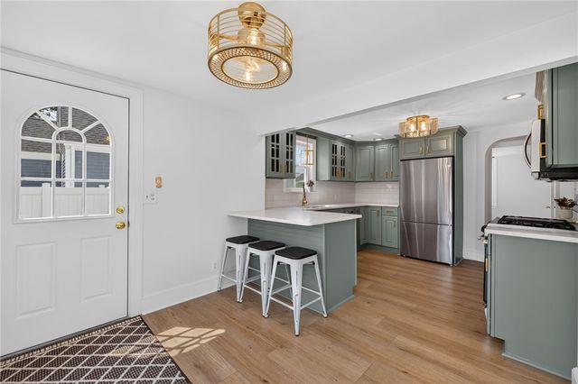 122 Dewey Avenue, Pawtucket, RI 02861