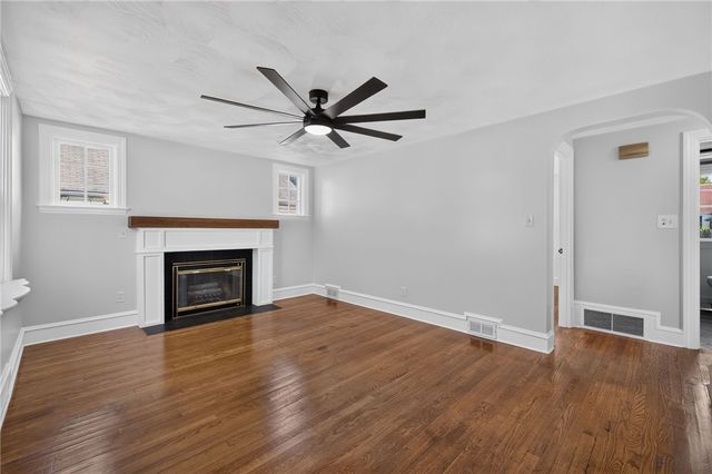 122 Dewey Avenue, Pawtucket, RI 02861