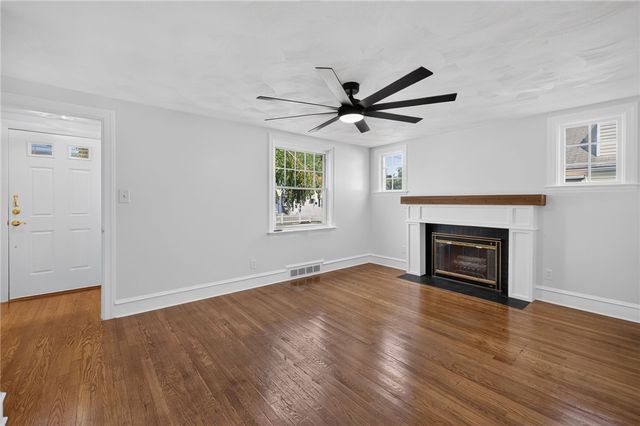 122 Dewey Avenue, Pawtucket, RI 02861