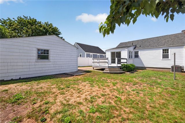 122 Dewey Avenue, Pawtucket, RI 02861