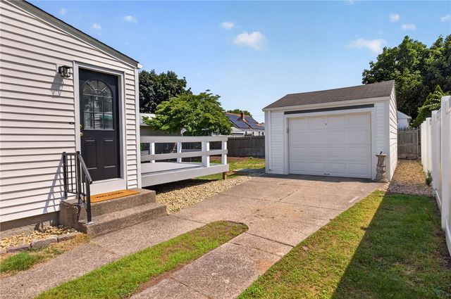 122 Dewey Avenue, Pawtucket, RI 02861