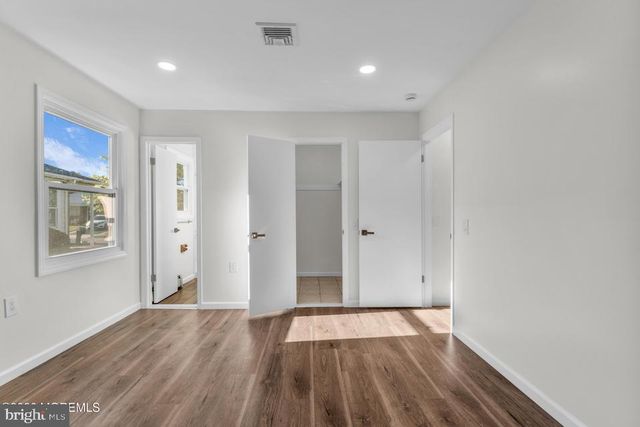 3 MADRAS CT, Toms River, NJ 08757